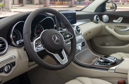 Cần gạt xi nhan Mercedes C200 bị lỗi thì phải xử lý thế nào?